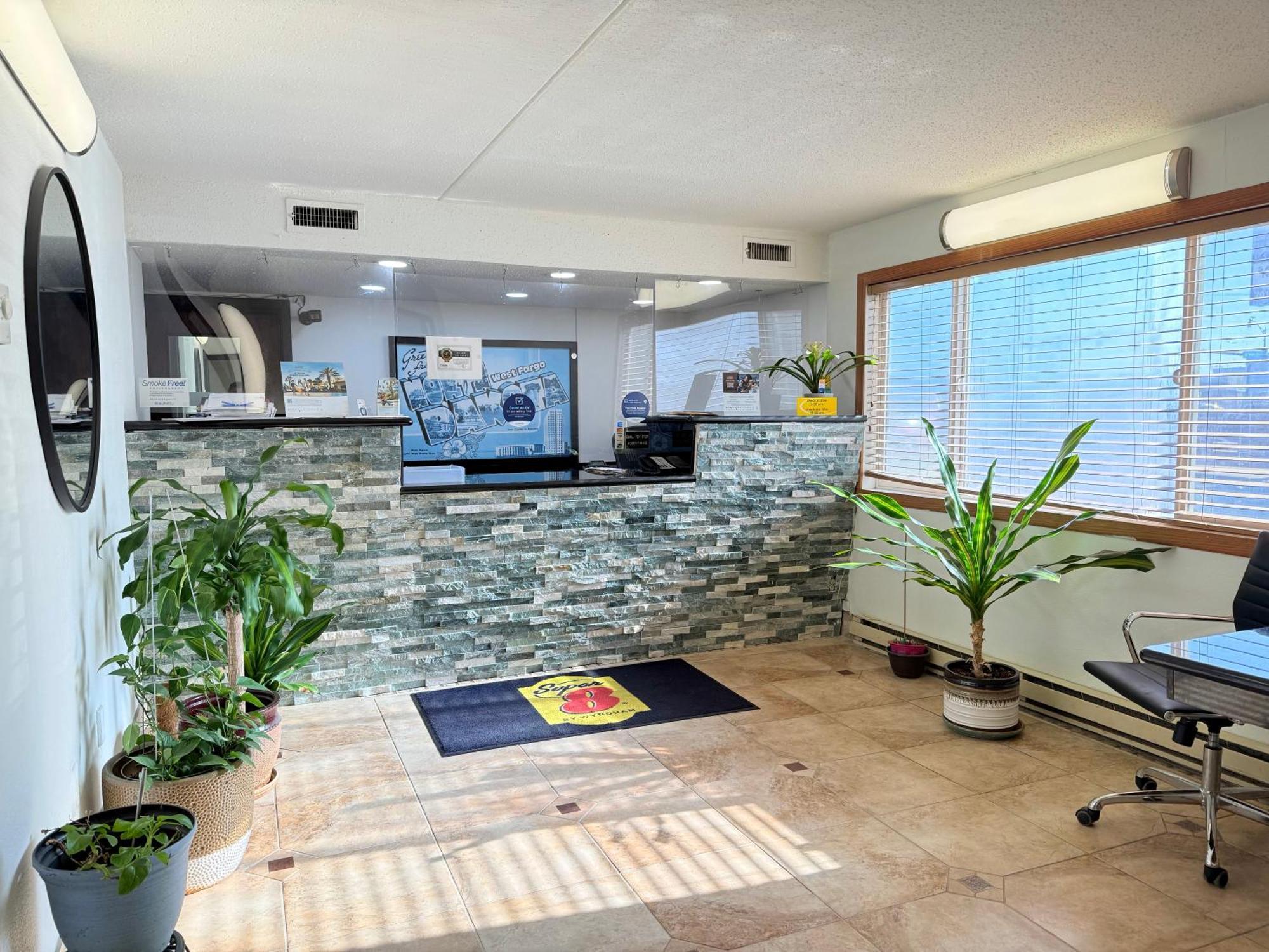 Super 8 By Wyndham West Fargo Main Ave Nd Motel Luaran gambar